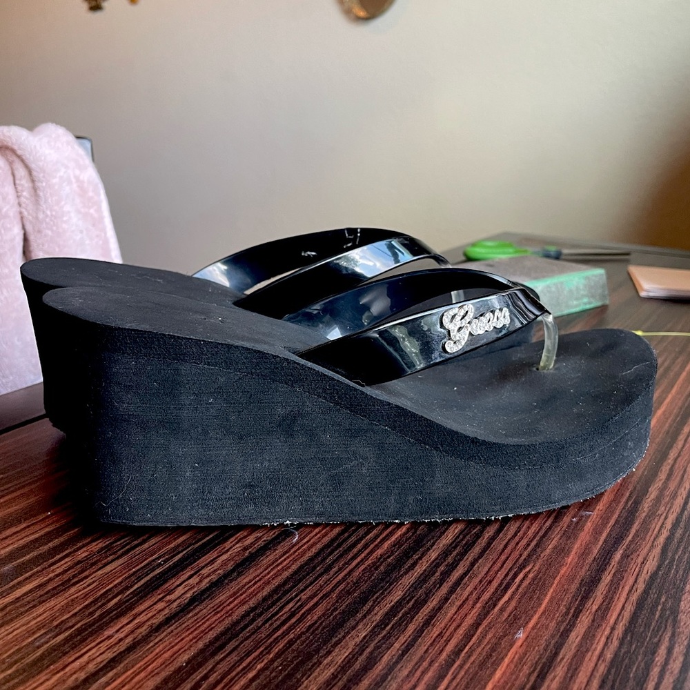 Retro Y2K Guess Platform Flip Flop Sandals
